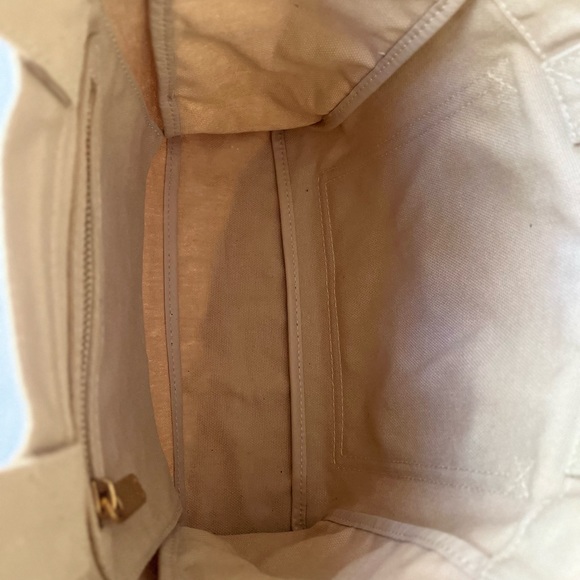 That’s Love authentic tote by Louis Vuitton AUTHENTIC! - Picture 8 of 15